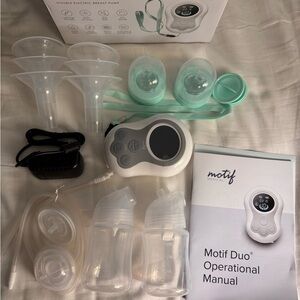 Motif Duo hands-free Breast Pump